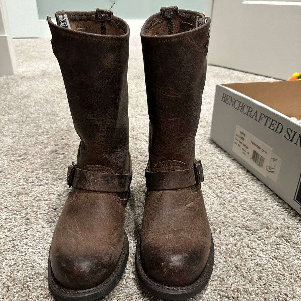 Frye Engineer 12”R Smoke size 6.5